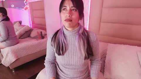 Adriana online show from February 19, 1:07 pm