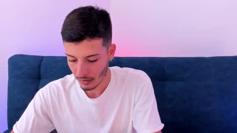 Snapshot of monster_cock4u_ chatting on September 9, 6:07 pm monster_cock4u_ online show from September 9, 6:07 pm