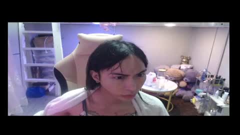 ELYSE A SIMPLE GIRL online show from February 8, 9:34 am