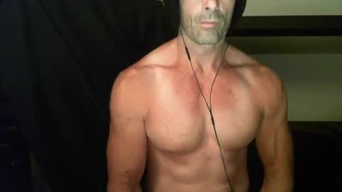 Snapshot of monsterdildos chatting on January 5, 4:25 am monsterdildos online show from January 5, 4:25 am