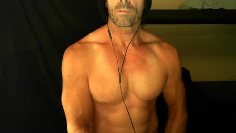 Snapshot of monsterdildos chatting on February 8, 5:08 am monsterdildos online show from February 8, 5:08 am