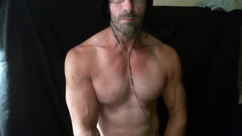 Snapshot of monsterdildos chatting on February 22, 11:46 am monsterdildos online show from February 22, 11:46 am