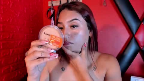 Monttserratt online show from October 17, 8:11 pm