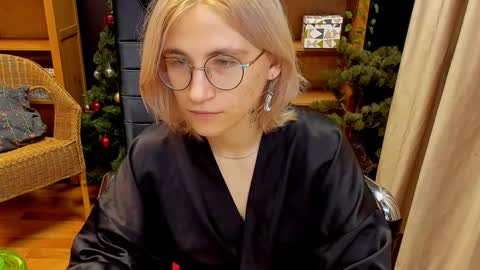 Katrin online show from December 11, 12:33 am