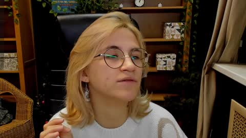 Katrin online show from December 21, 4:46 pm