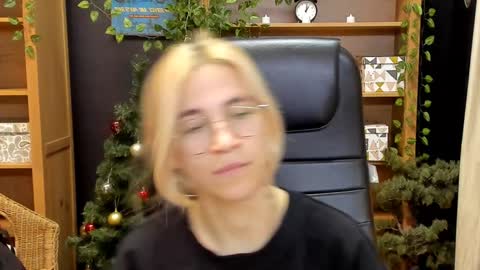 Katrin online show from December 23, 4:06 pm