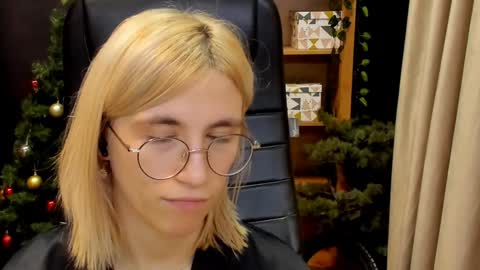 Katrin online show from December 27, 12:18 am
