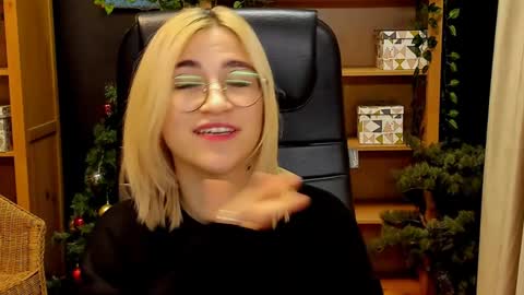 Katrin online show from December 30, 7:21 pm