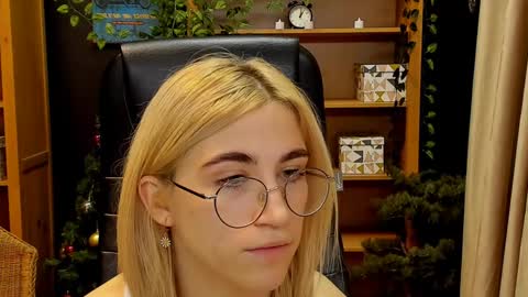 Katrin online show from December 31, 3:34 am