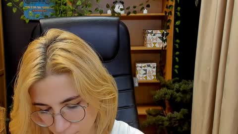 Katrin online show from January 4, 4:01 am