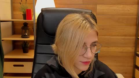 Katrin online show from January 11, 9:57 pm