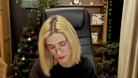 Katrin online show from January 19, 8:09 pm