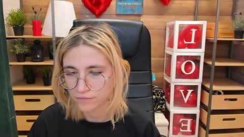 Katrin online show from February 22, 7:14 pm