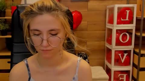Katrin online show from February 24, 8:03 pm