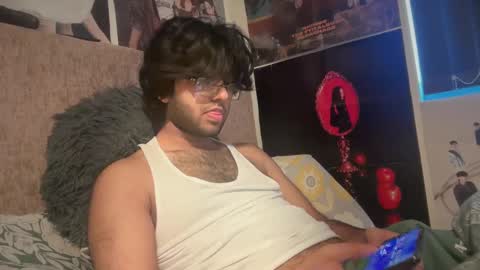 Snapshot of moon189049 chatting on January 16, 12:53 pm moon online show from January 16, 12:53 pm