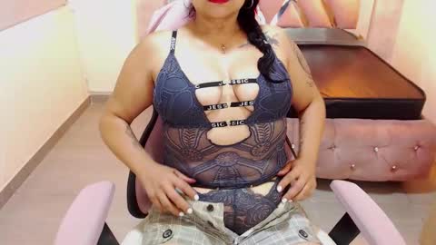 Luna  online show from February 10, 8:24 pm