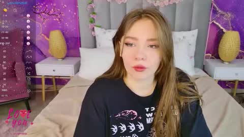 Moon  Bunny online show from February 22, 12:47 pm