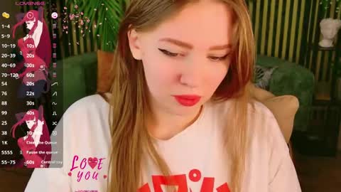 Moon  Bunny online show from March 27, 12:49 pm