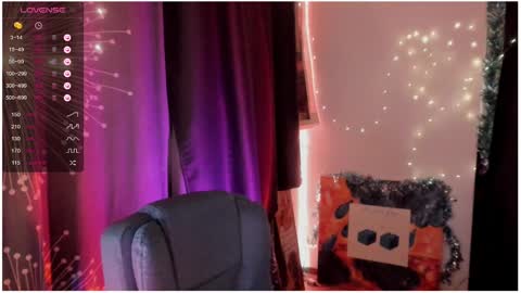 Roxy online show from December 9, 6:57 pm