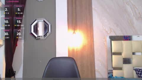 moon_and_fire_ online show from March 22, 5:44 am