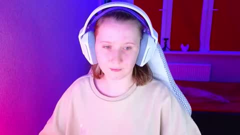 Lola online show from November 14, 3:22 pm