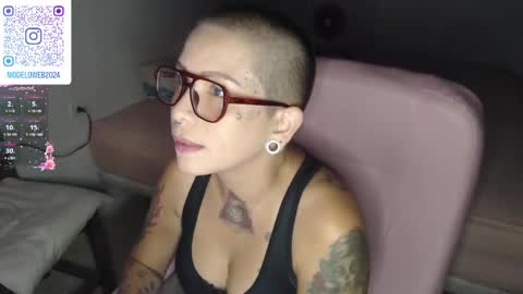 Snapshot of moon_cat85 chatting on February 7, 10:20 pm Luna online show from February 7, 10:20 pm