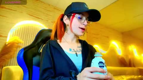 Moon online show from May 19, 12:33 pm