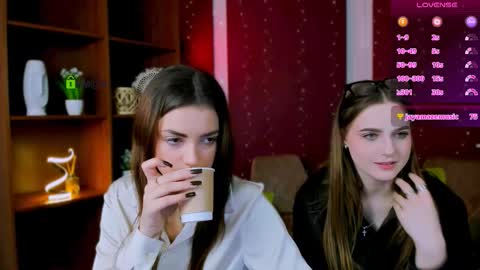 moon-shine25 online show from November 5, 10:26 am