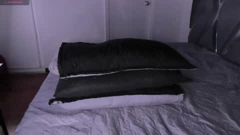 Luna  online show from October 3, 7:11 pm