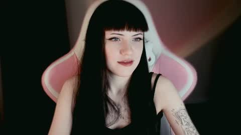  sophie  online show from June 10, 8:30 pm