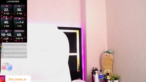 Snapshot of moon_water__ chatting on January 22, 2:24 pm Moon Water online show from January 22, 2:24 pm