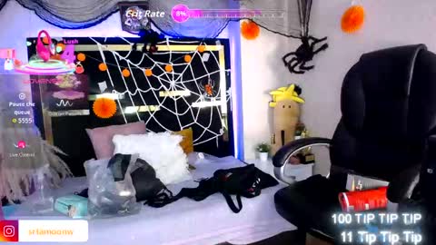 Snapshot of moon_water__ chatting on October 13, 11:54 am Moon Water online show from October 13, 11:54 am