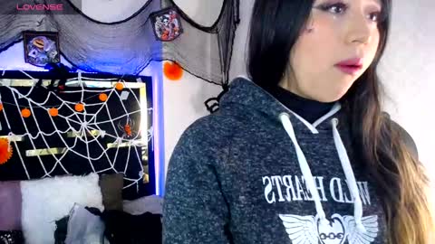 Snapshot of moon_water__ chatting on October 14, 11:44 am Moon Water online show from October 14, 11:44 am