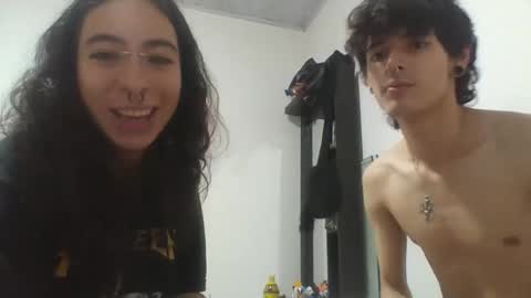 moonandzukko online show from March 27, 9:14 pm