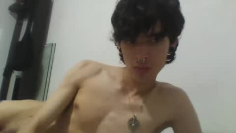 moonandzukko online show from March 29, 10:54 pm