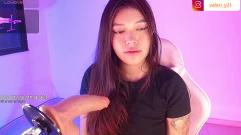 Snapshot of moonbella_bell chatting on July 18, 4:16 am bell online show from July 18, 4:16 am