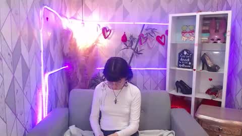 Charlotte online show from November 7, 8:09 pm