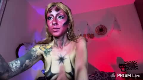 Cinna online show from October 28, 9:06 pm