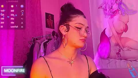 Nicky  online show from September 30, 7:02 am