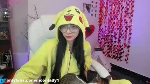 MOON  online show from February 25, 1:48 am