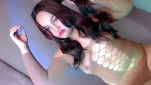 Snapshot of moonlight_baby28 chatting on March 12, 11:33 pm B E T T Y online show from March 12, 11:33 pm