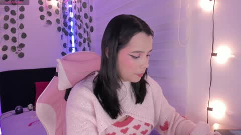 moonliight__ online show from January 4, 12:05 am