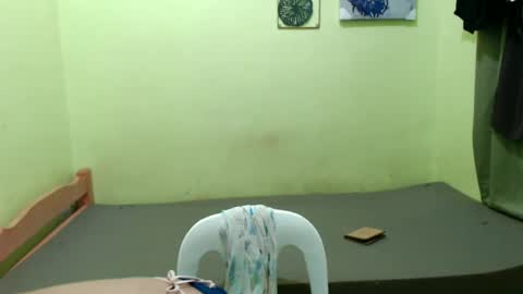 Snapshot of moonlit_tala chatting on June 22, 11:24 pm Moonlit Tala online show from June 22, 11:24 pm