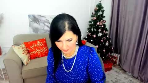 Ask me  online show from December 21, 3:35 am