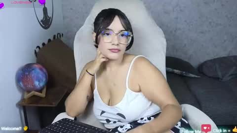 Moon Woman online show from February 10, 6:31 am