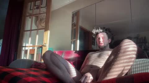 Moon online show from December 2, 3:25 pm