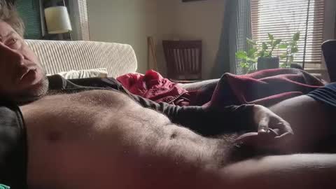 Snapshot of moony__ chatting on February 12, 4:35 pm Moon online show from February 12, 4:35 pm