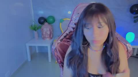 Snapshot of moraa_s chatting on March 18, 3:09 am Mora online show from March 18, 3:09 am