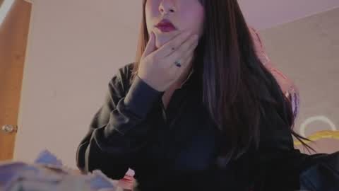 Snapshot of moraa_s chatting on April 7, 3:07 am Mora online show from April 7, 3:07 am