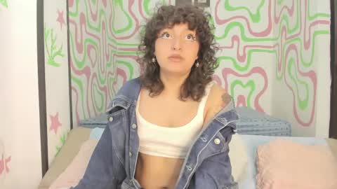Snapshot of moraazul_sweet_ chatting on April 3, 3:37 am moraazul online show from April 3, 3:37 am